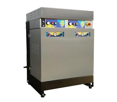 FOM121296 BULL_1.jpeg