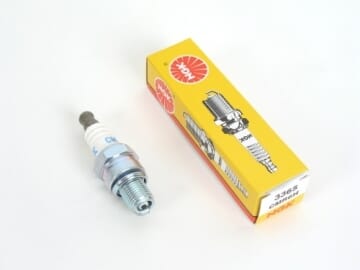 531 00 86-15 66402_tennplugg-for-motorsager--ryddesager-ngk-cmr6h-_z2.jpg